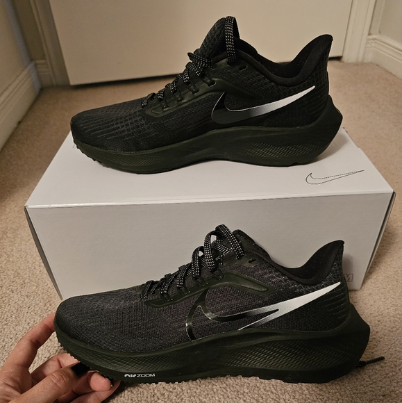 Nike Air Zoom Pegasus 39 - Picture 2 of 4